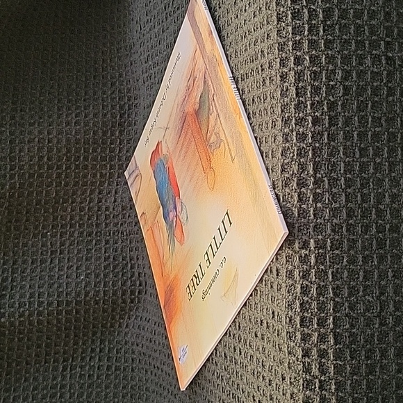 Book: Little Tree - Picture 4 of 7